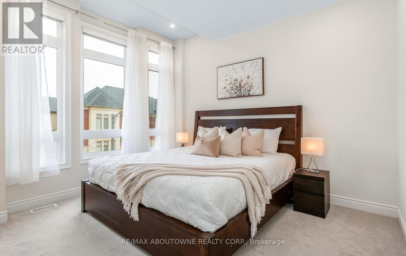 3294 Millicent Avenue, Oakville, Ontario  L6M 4P5 - Photo 33 - W13006390