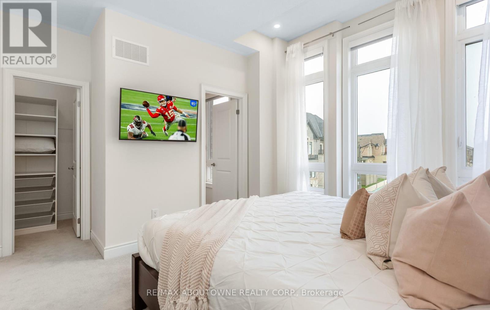 3294 Millicent Avenue, Oakville, Ontario  L6M 4P5 - Photo 34 - W13006390