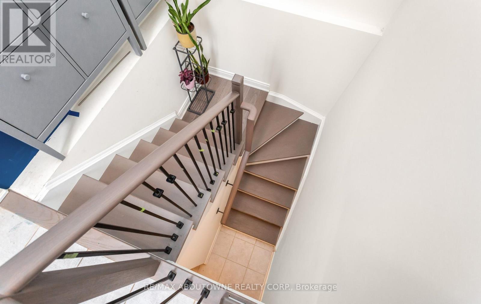 3294 Millicent Avenue, Oakville, Ontario  L6M 4P5 - Photo 45 - W13006390