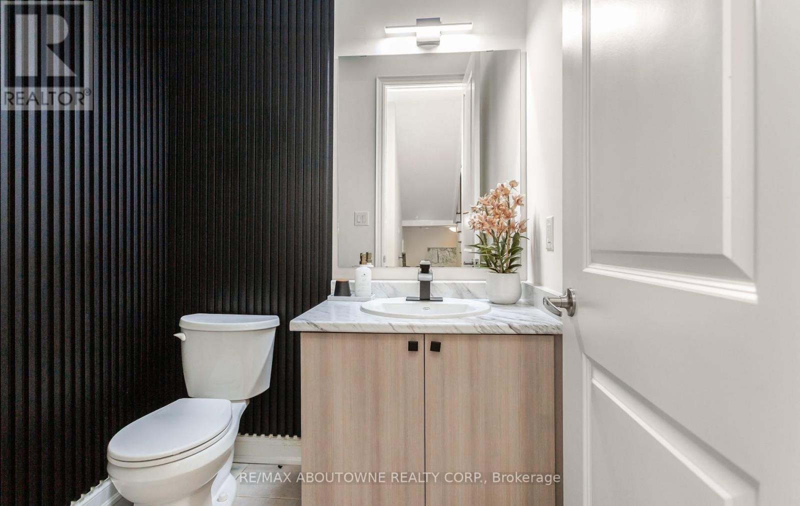 3294 Millicent Avenue, Oakville, Ontario  L6M 4P5 - Photo 50 - W13006390