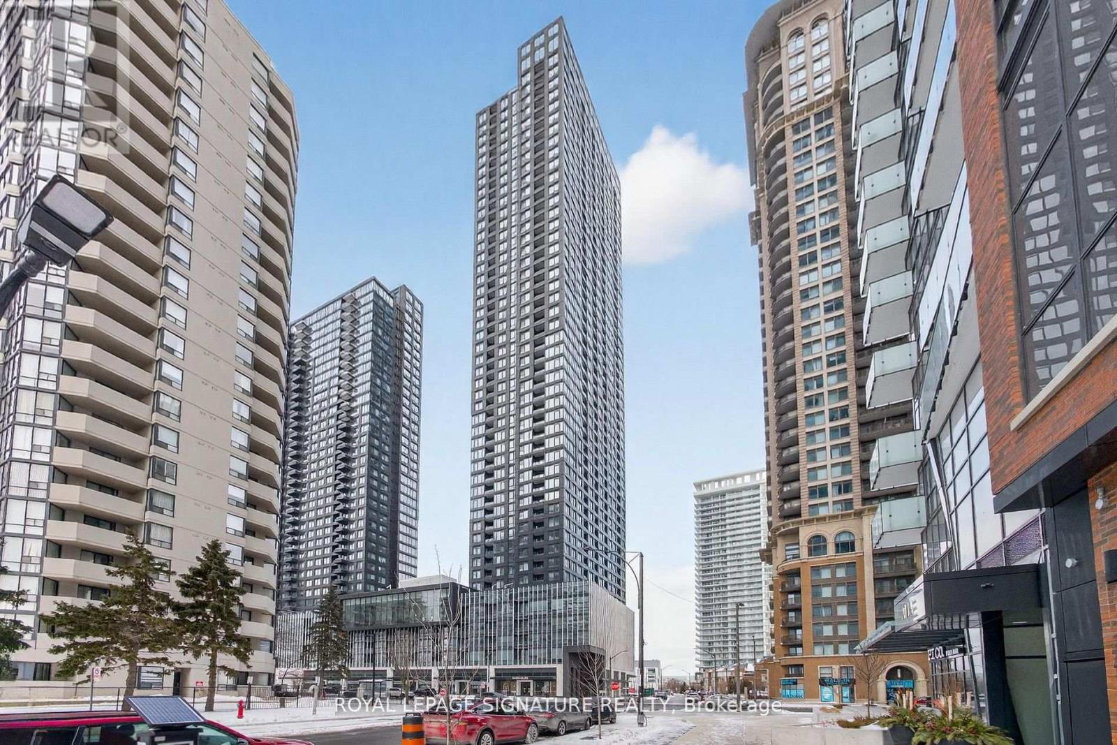 213 - 395 SQUARE ONE DRIVE, Mississauga, Ontario