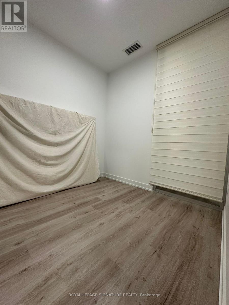 213 - 395 Square One Drive, Mississauga, Ontario  L5B 0P6 - Photo 18 - W13006412