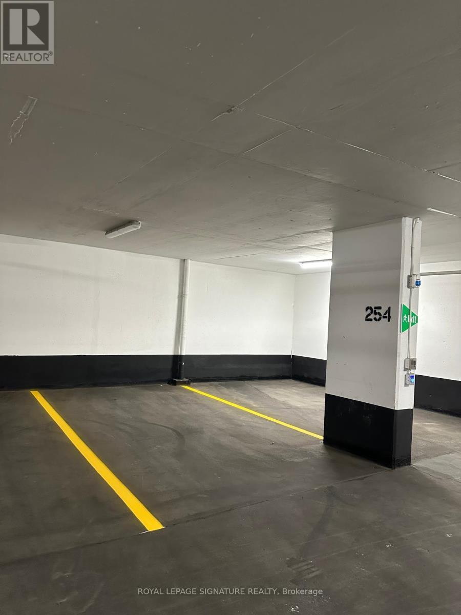 213 - 395 Square One Drive, Mississauga, Ontario  L5B 0P6 - Photo 25 - W13006412