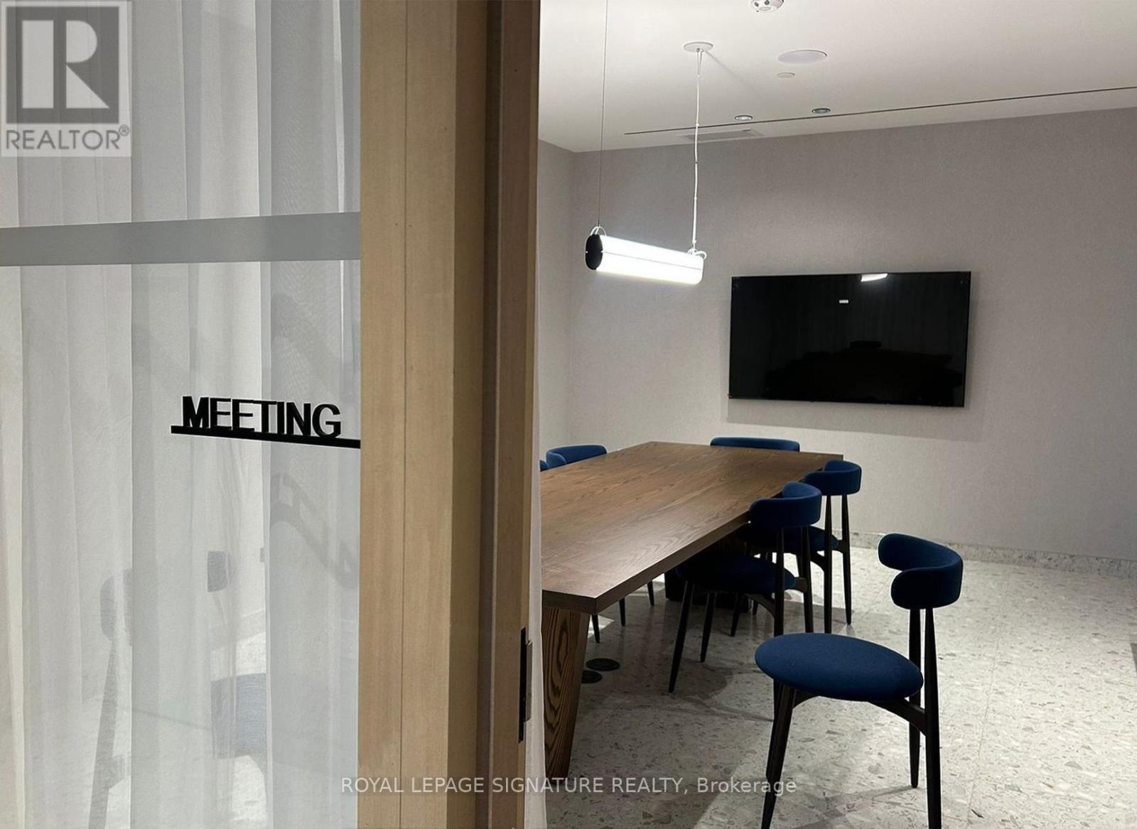 213 - 395 Square One Drive, Mississauga, Ontario  L5B 0P6 - Photo 37 - W13006412