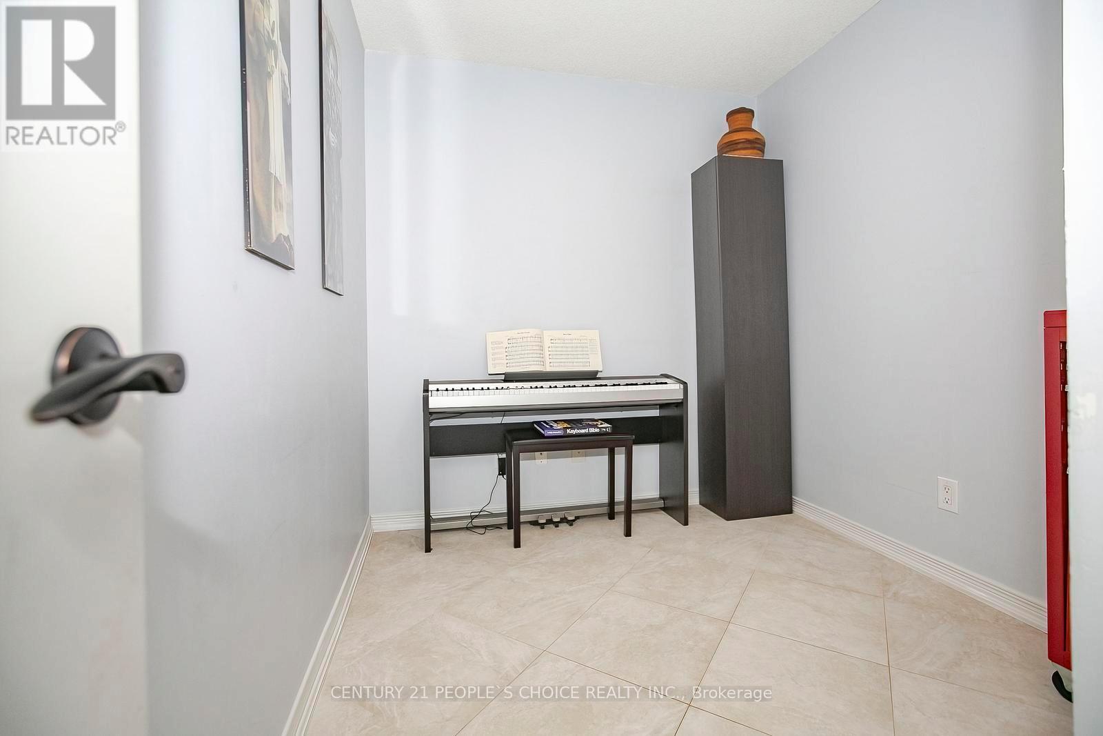 1512 - 9 George Street, Brampton, Ontario  L6X 0T6 - Photo 33 - W13006446