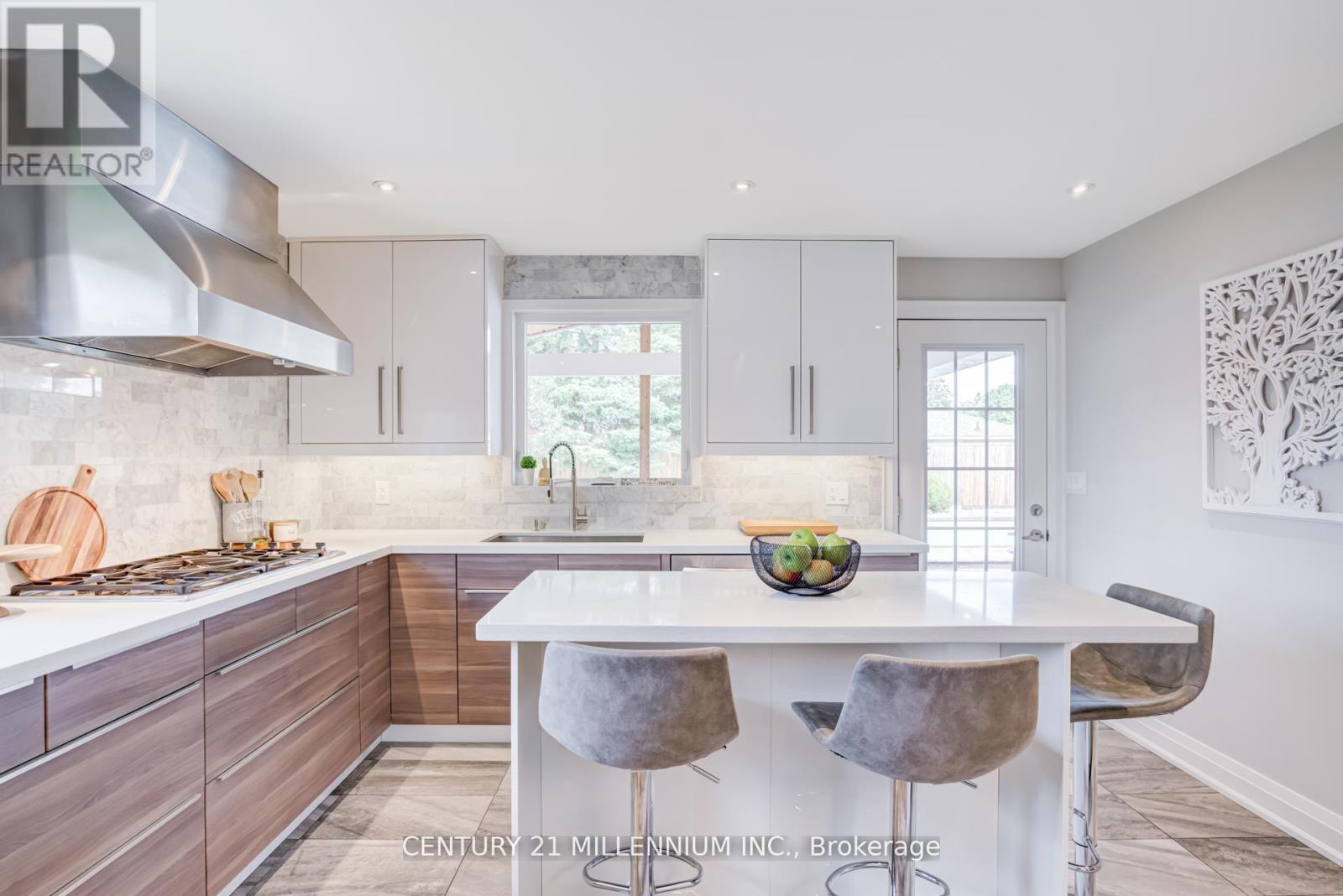 14 Greystone Crescent, Brampton, Ontario  L6Y 2B3 - Photo 17 - W13006462