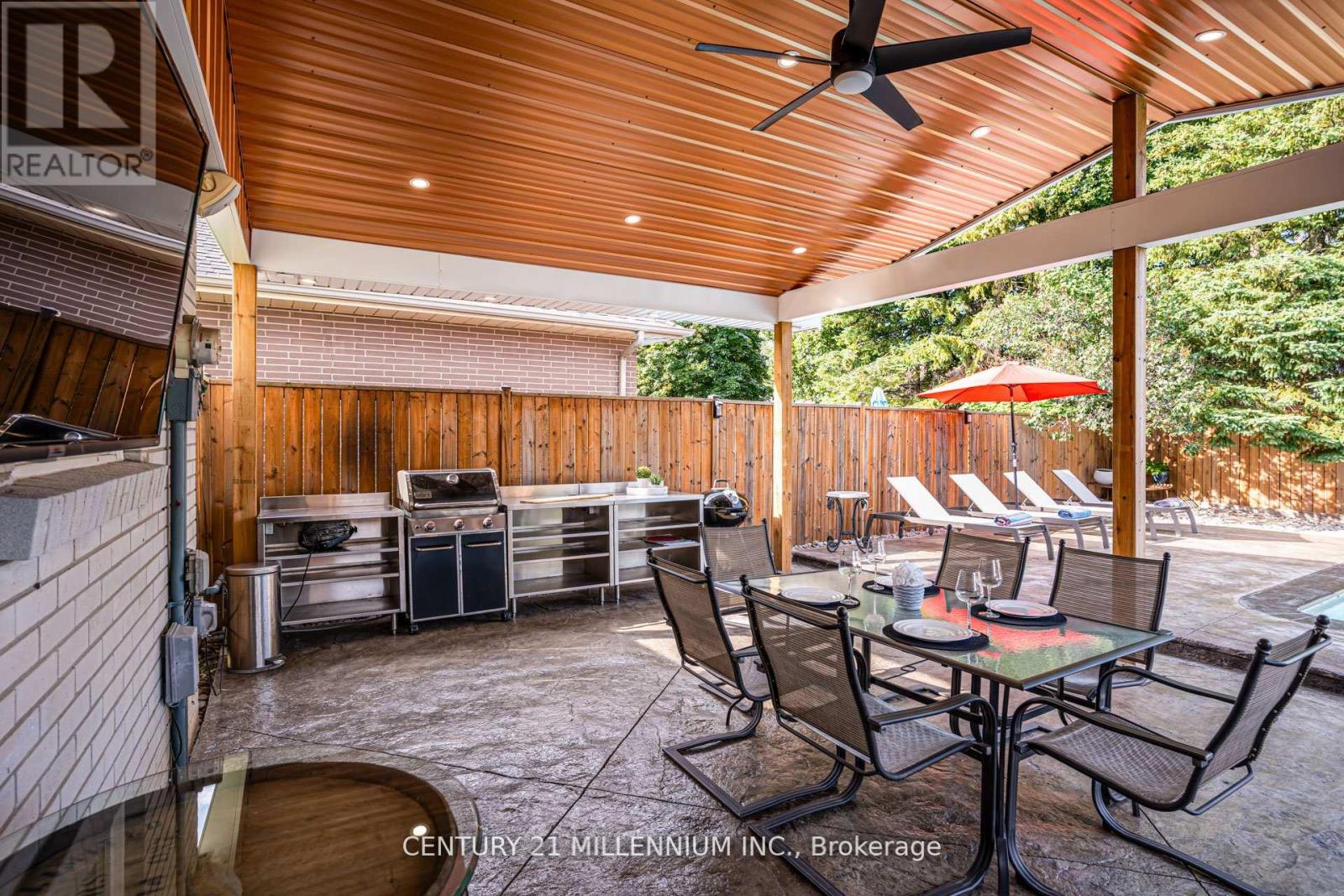 14 Greystone Crescent, Brampton, Ontario  L6Y 2B3 - Photo 5 - W13006462