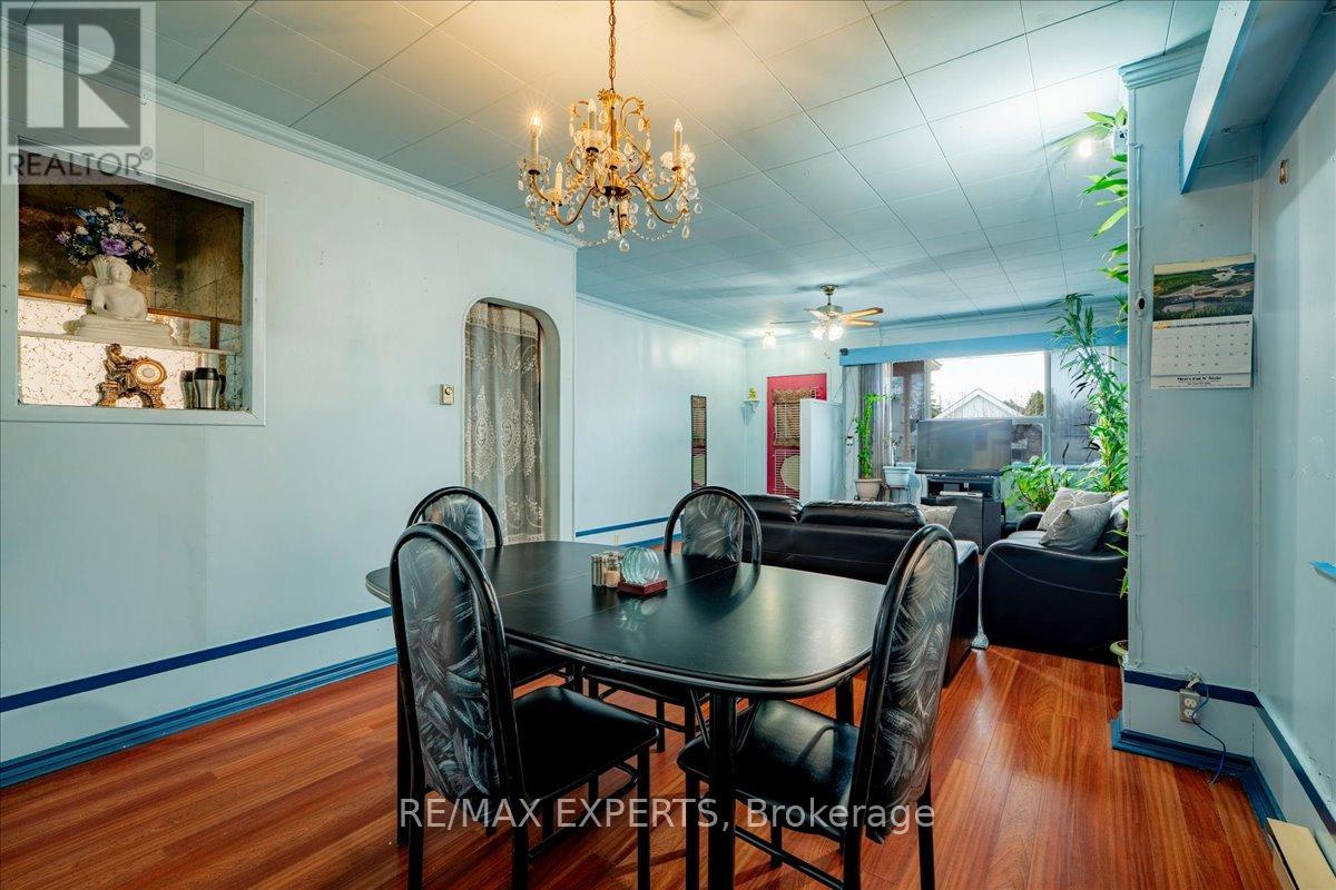 140 Northland Avenue, Toronto, Ontario  M6N 2E2 - Photo 12 - W13006464