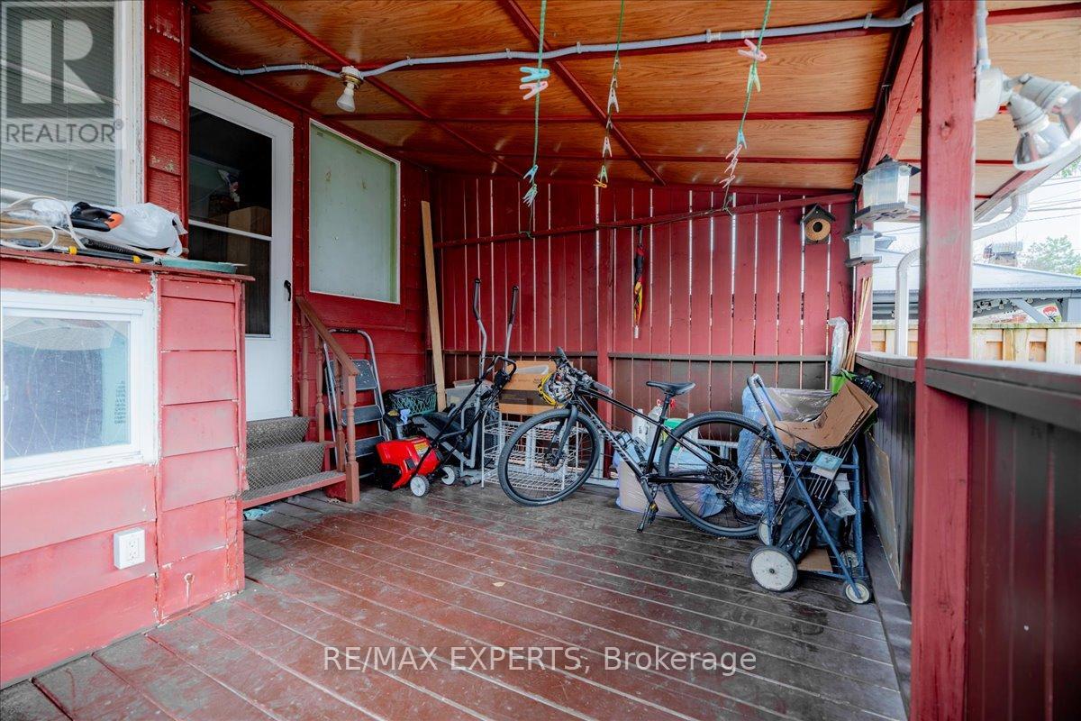 140 Northland Avenue, Toronto, Ontario  M6N 2E2 - Photo 36 - W13006464