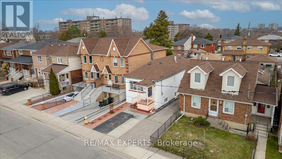 140 Northland Avenue, Toronto, Ontario  M6N 2E2 - Photo 41 - W13006464