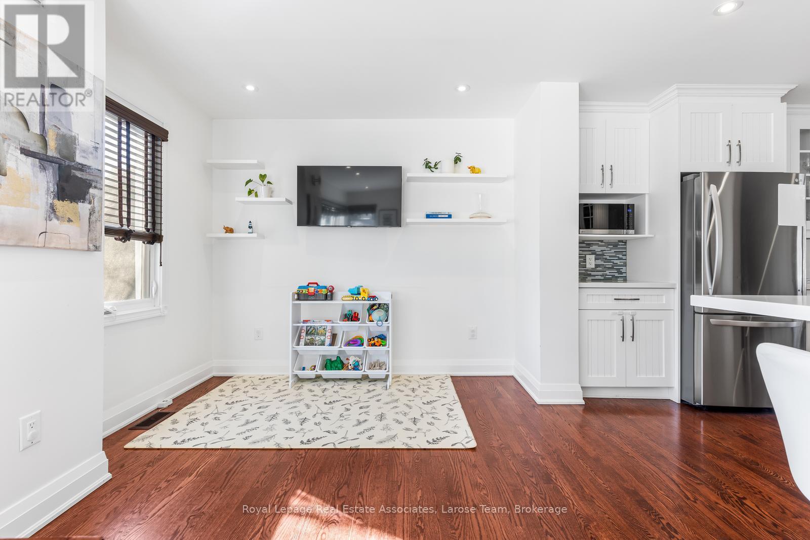 1166 Mineola Gardens, Mississauga, Ontario  L5G 3X9 - Photo 12 - W13006474