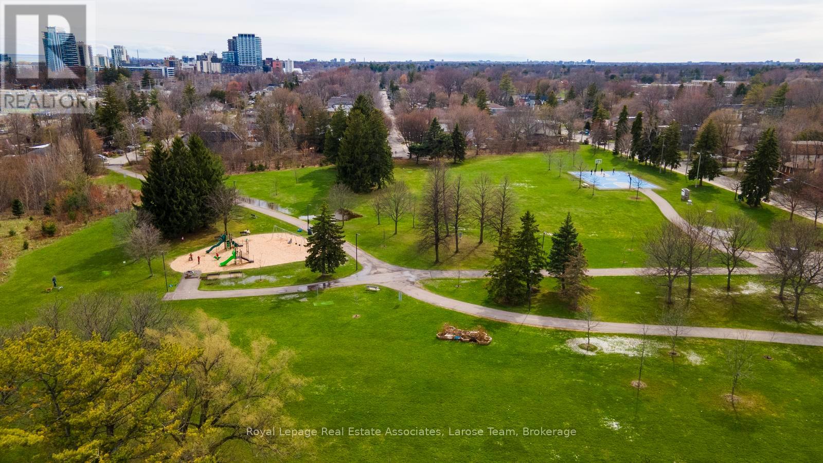 1166 Mineola Gardens, Mississauga, Ontario  L5G 3X9 - Photo 36 - W13006474