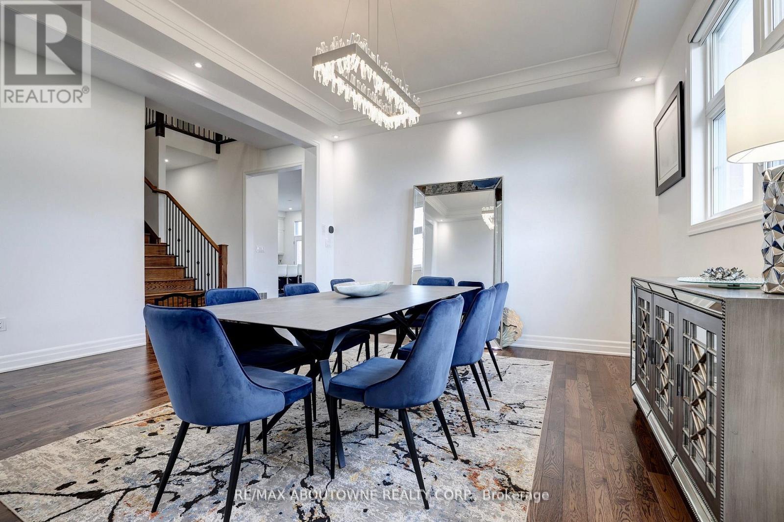 1416 Ford Strathy Crescent S, Oakville, Ontario  L6H 6E3 - Photo 11 - W13006534