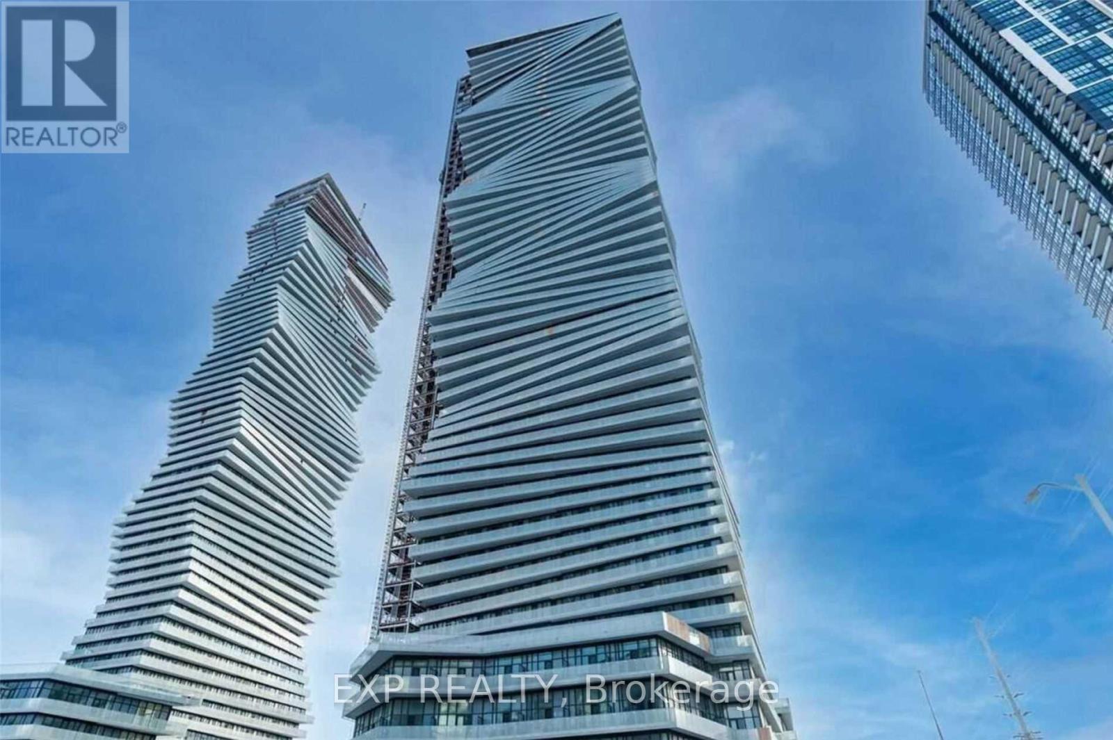 313 - 3900 CONFEDERATION PARKWAY, Mississauga, Ontario