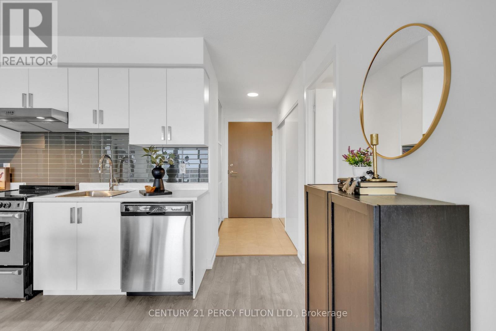 1704 - 10 Wilby Crescent, Toronto, Ontario  M9N 1E5 - Photo 9 - W13006550