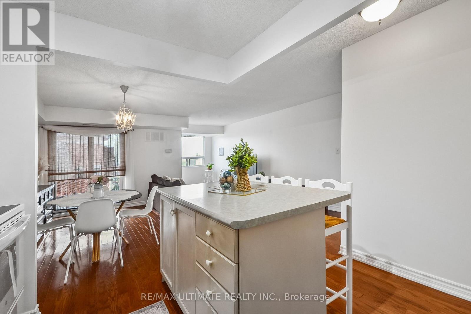 405 - 32 Tannery Street, Mississauga, Ontario  L5M 6T6 - Photo 6 - W13006578