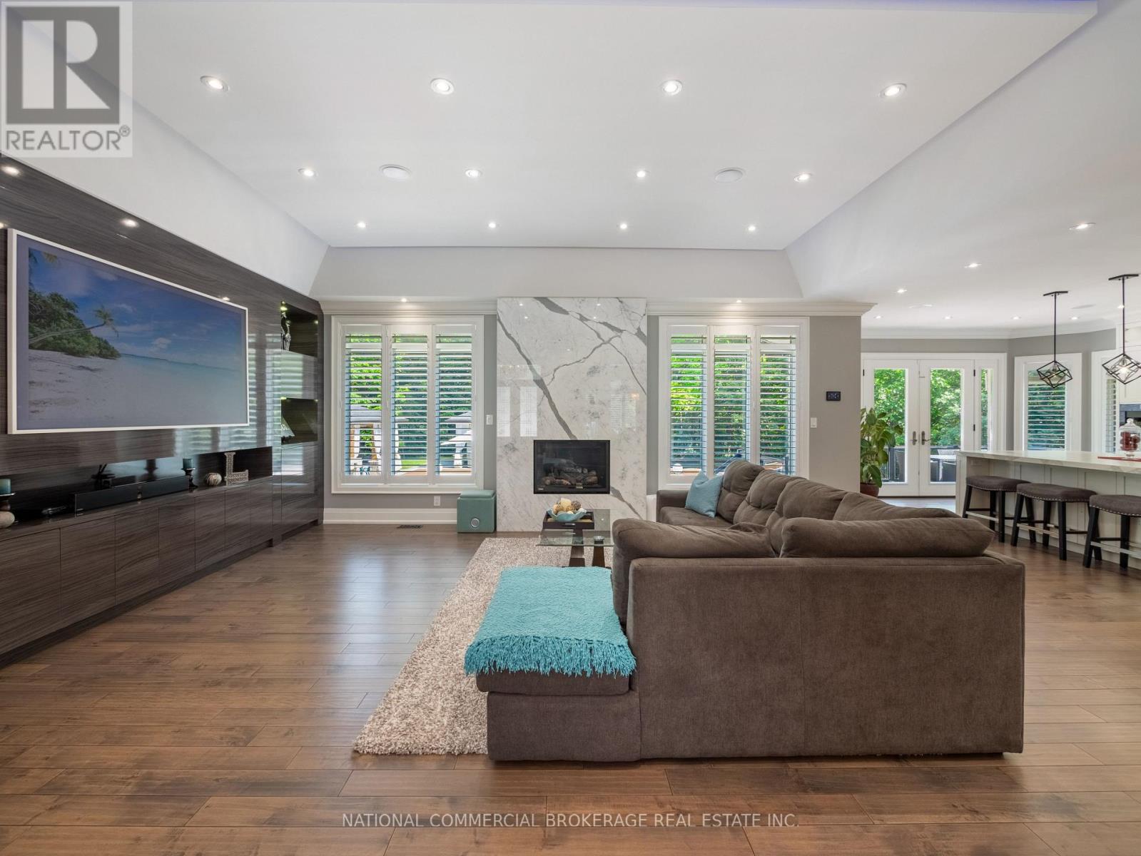 10088 Old Pine Crest Road, Halton Hills, Ontario  L0P 0A2 - Photo 4 - W13006594