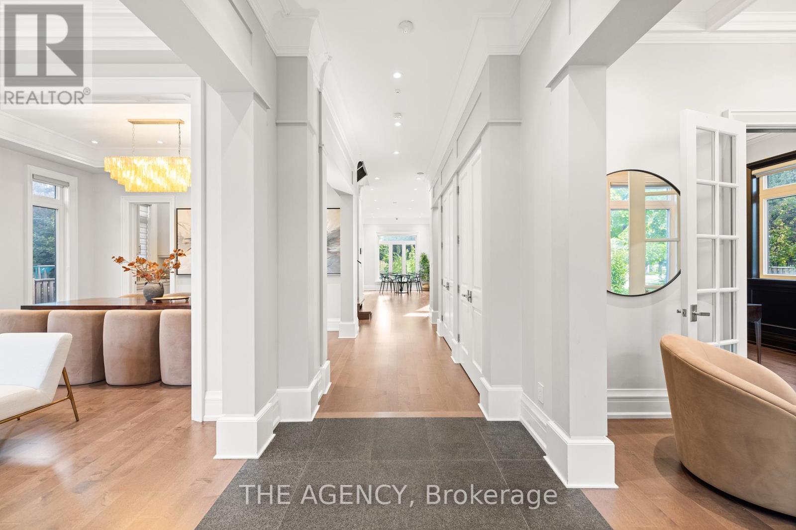 11 Burrows Avenue, Toronto, Ontario  M9B 4W8 - Photo 4 - W13006670