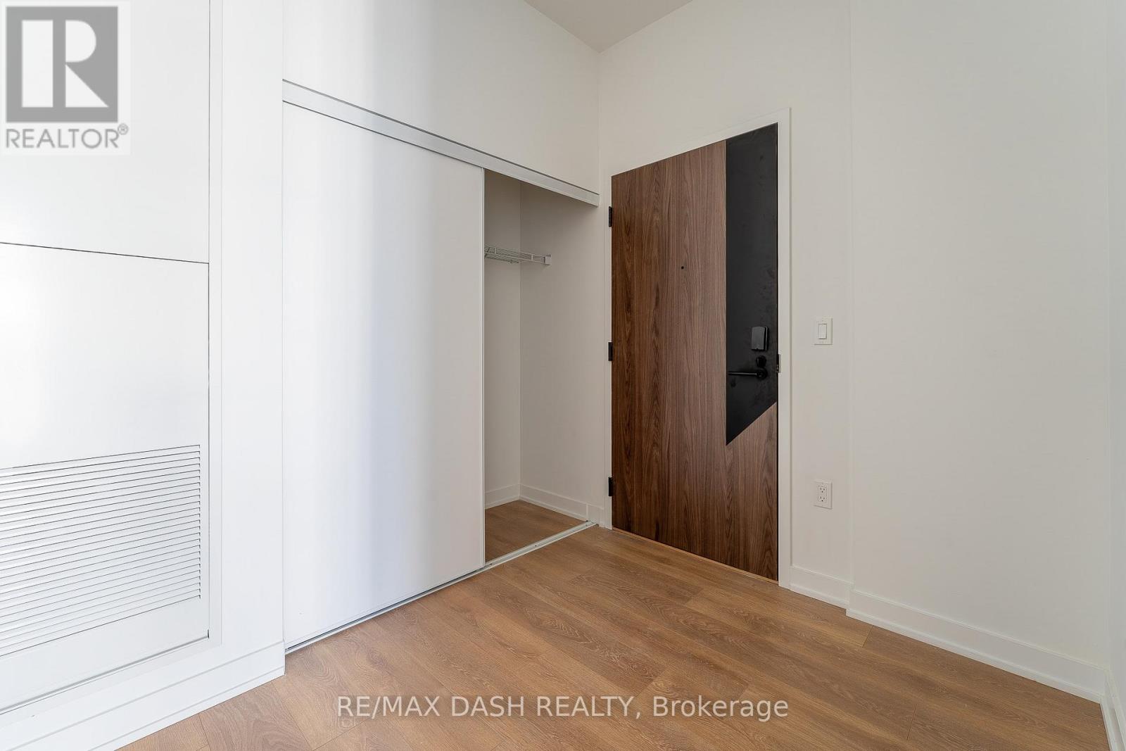 910 - 1037 The Queensway Avenue, Toronto, Ontario  M8Z 0H5 - Photo 11 - W13006672