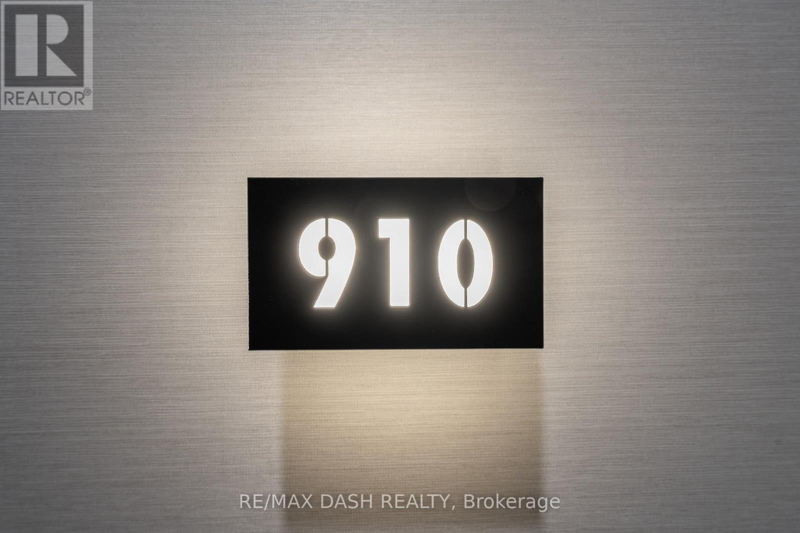 910 - 1037 The Queensway Avenue, Toronto, Ontario  M8Z 0H5 - Photo 5 - W13006672