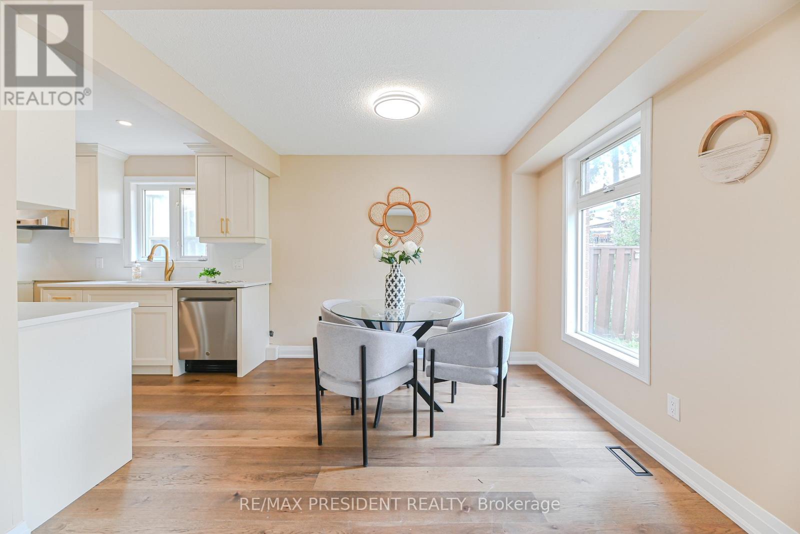 4 Lawnview Court, Brampton, Ontario  L7G 1T4 - Photo 14 - W13006678