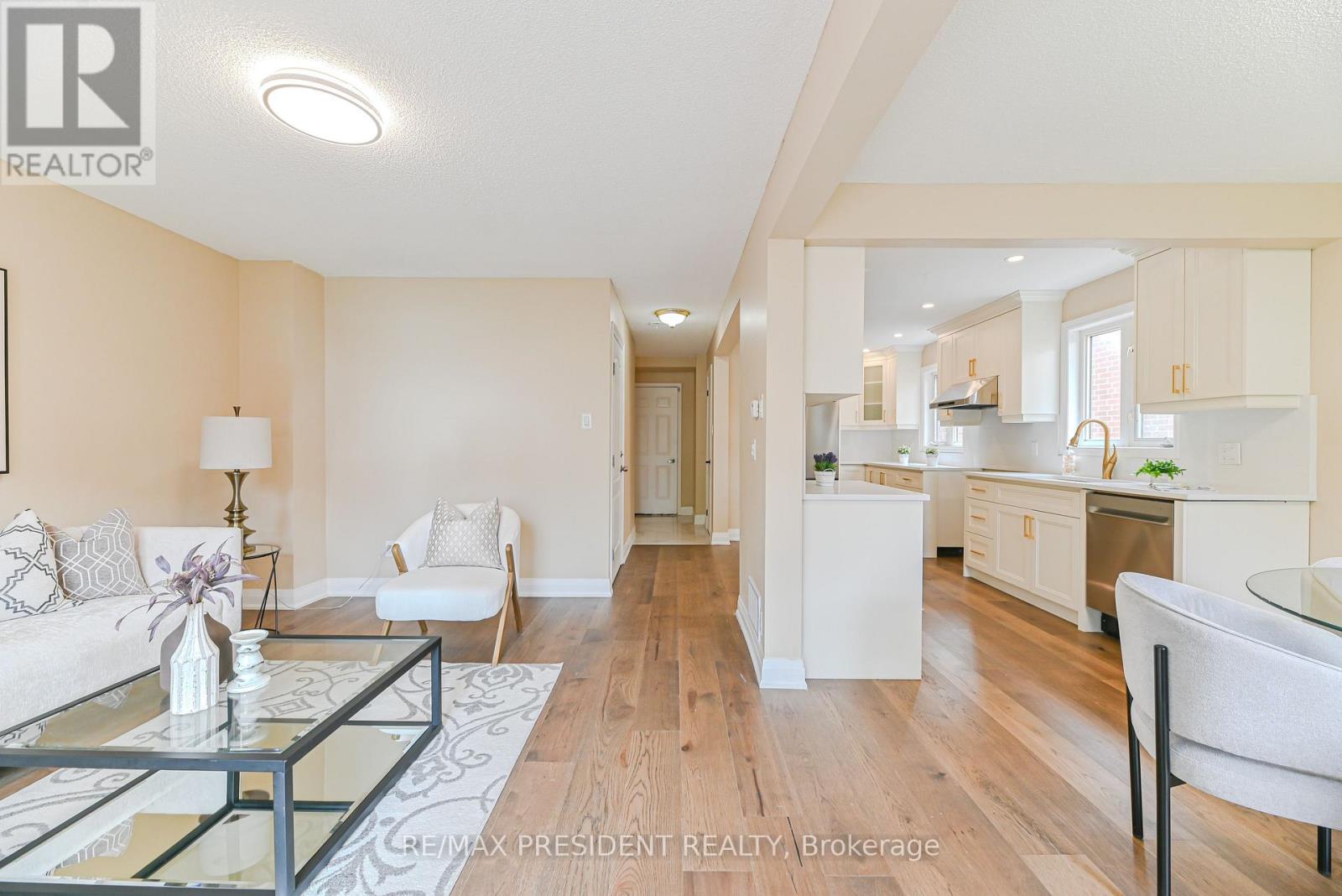 4 Lawnview Court, Brampton, Ontario  L7G 1T4 - Photo 16 - W13006678