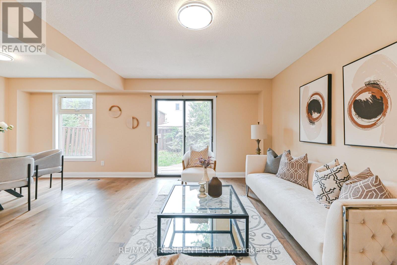 4 Lawnview Court, Brampton, Ontario  L7G 1T4 - Photo 18 - W13006678