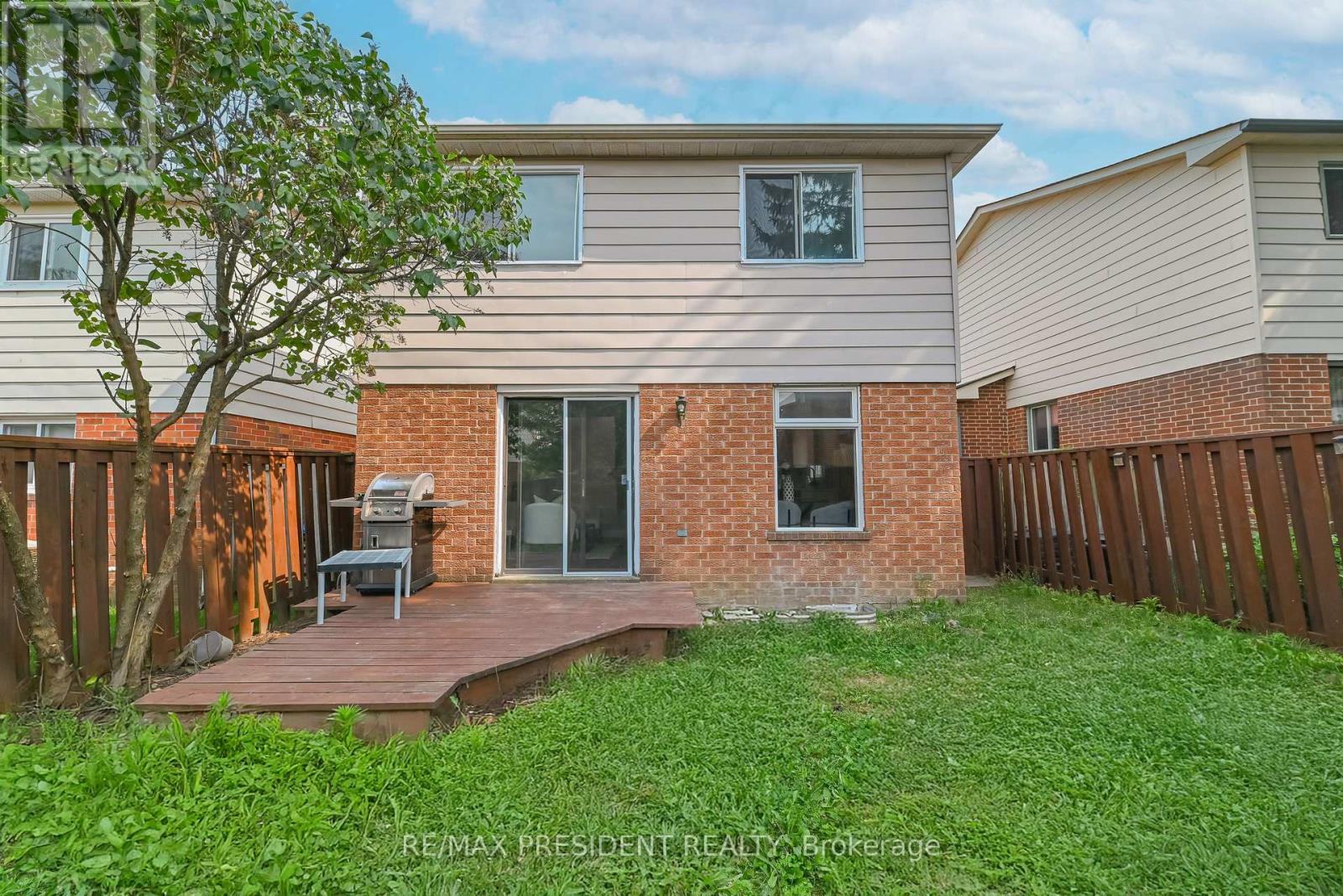 4 Lawnview Court, Brampton, Ontario  L7G 1T4 - Photo 46 - W13006678