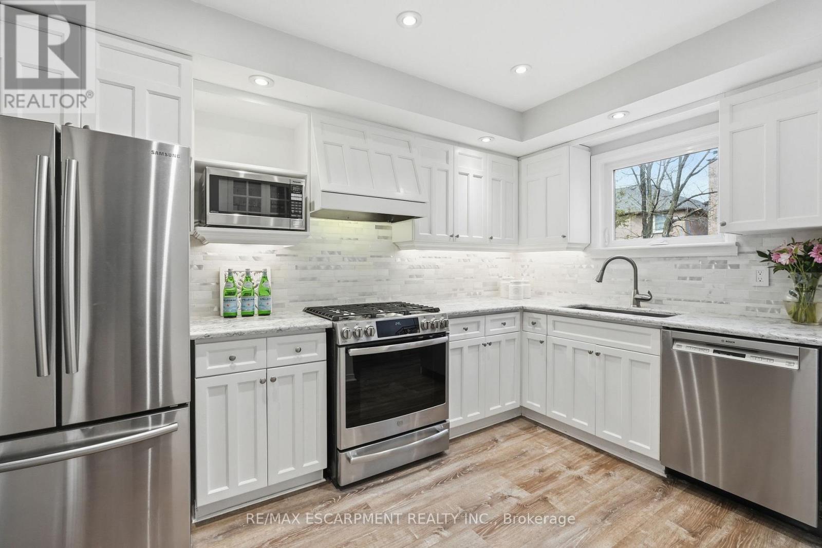 2493 Newport Street, Burlington, Ontario  L7M 3X7 - Photo 19 - W13006686