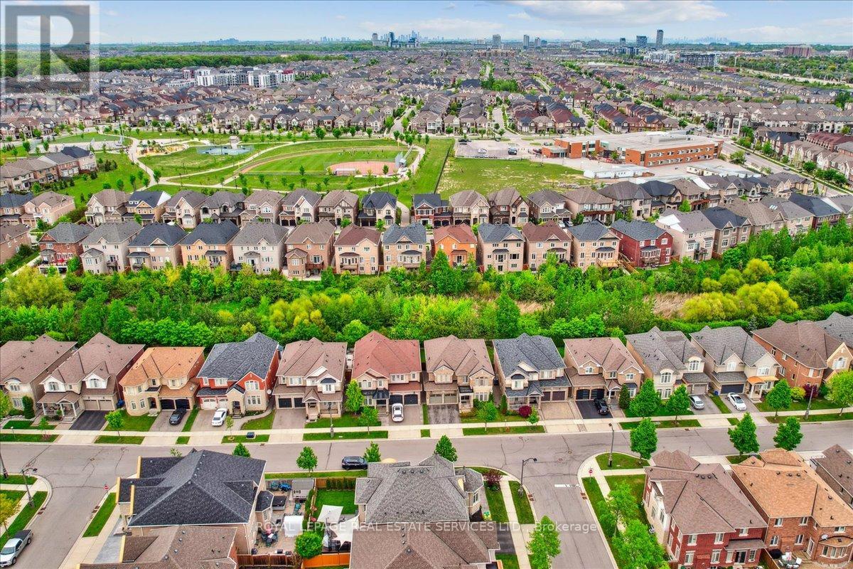 3150 Trailside Drive, Oakville, Ontario  L6M 0P6 - Photo 50 - W12971310