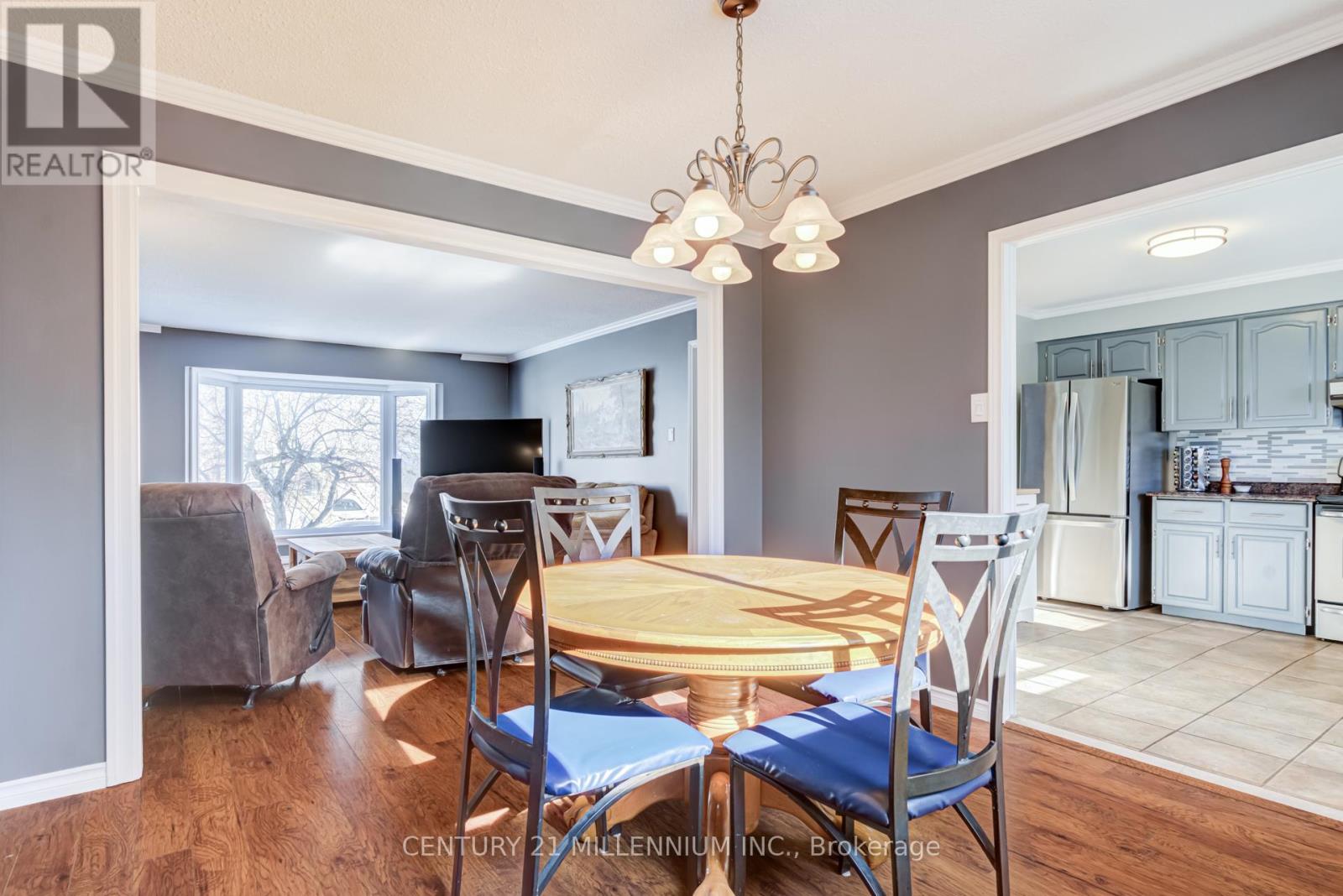 18 Morgandale Crescent E, Orangeville, Ontario  L9W 3C7 - Photo 5 - W12848752