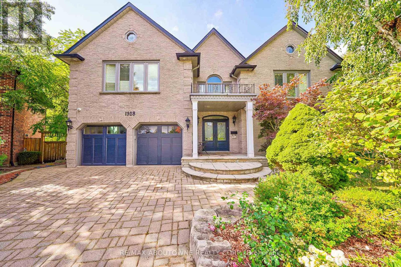 1328 KING HENRY COURT, Oakville, Ontario