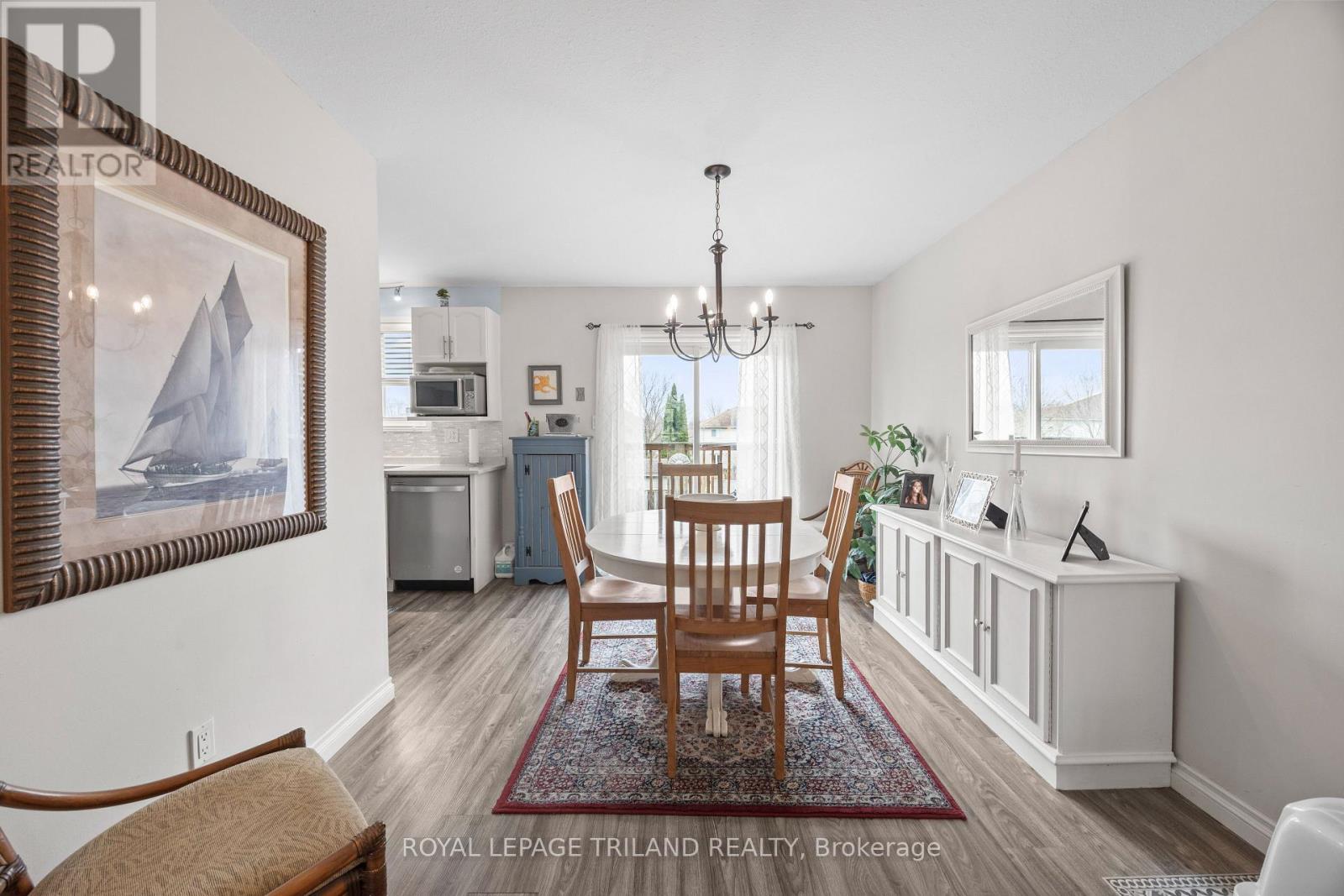 943 Thistledown Way, London North, Ontario  N6G 4Z6 - Photo 11 - X12997284