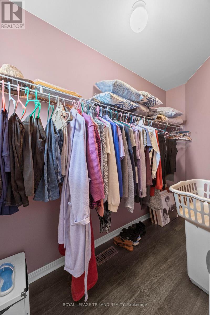 943 Thistledown Way, London North, Ontario  N6G 4Z6 - Photo 23 - X12997284