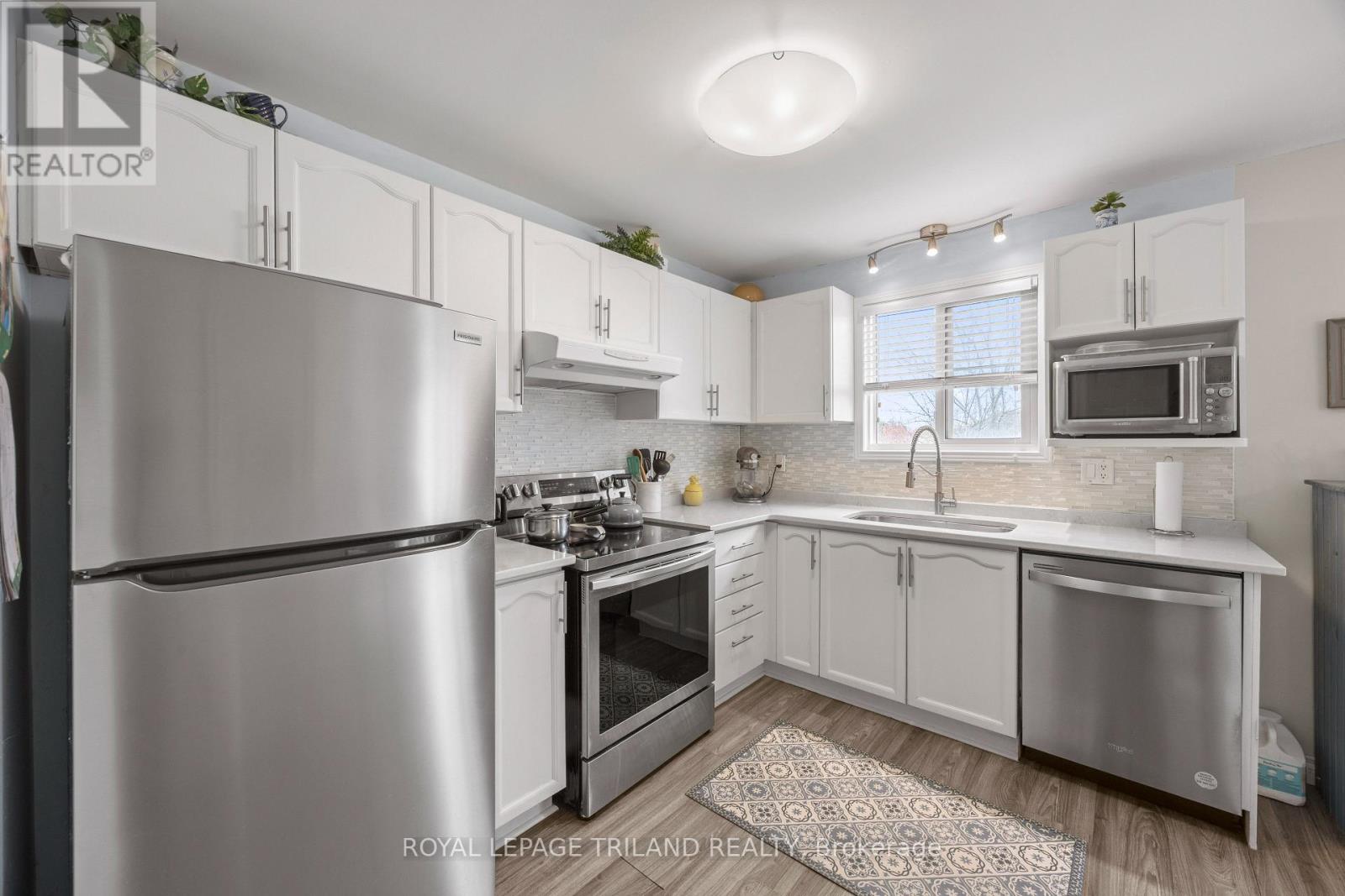 943 Thistledown Way, London North, Ontario  N6G 4Z6 - Photo 15 - X12997284