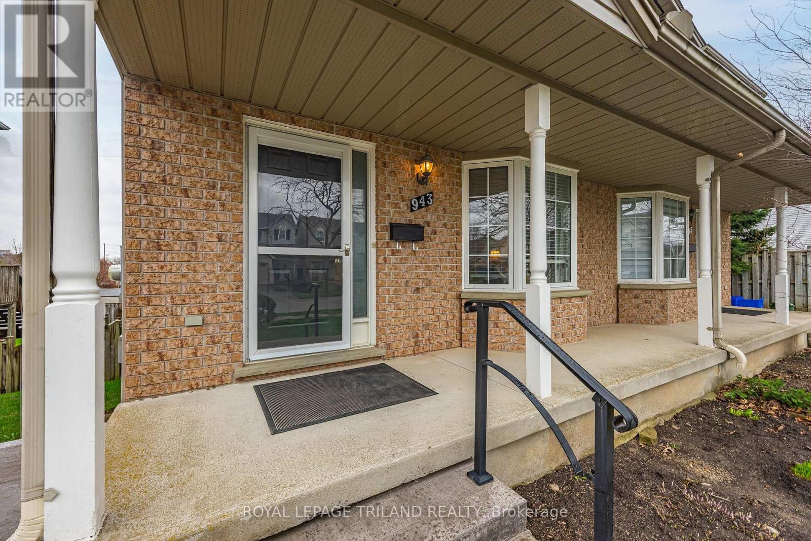 943 Thistledown Way, London North, Ontario  N6G 4Z6 - Photo 4 - X12997284