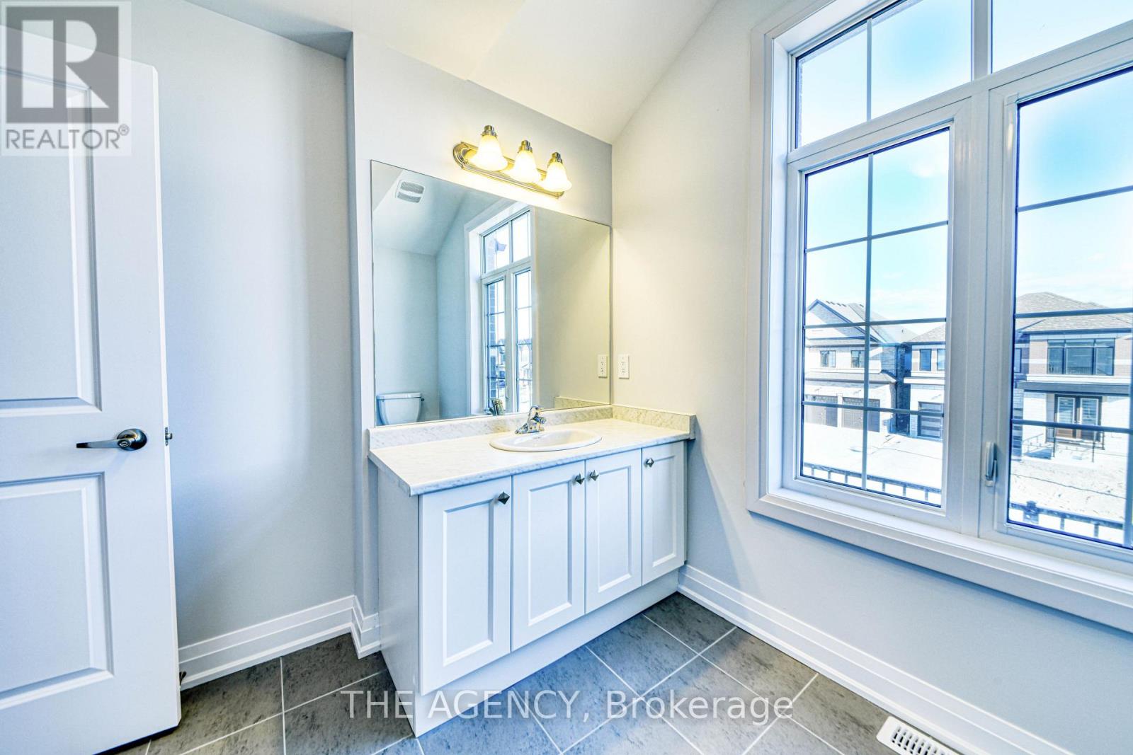 98 Butler Boulevard, Kawartha Lakes, Ontario  K9V 6A9 - Photo 12 - X13006364