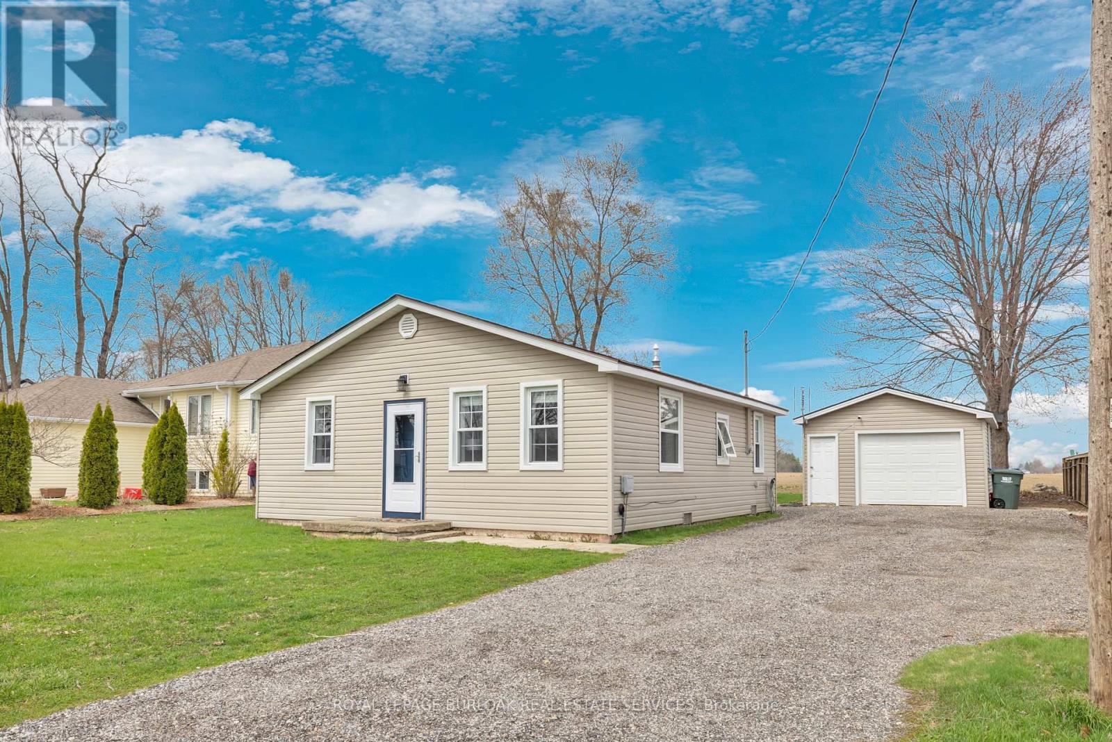 1030 Oak Avenue, Kingsville, Ontario  N9Y 3T6 - Photo 1 - X13006560