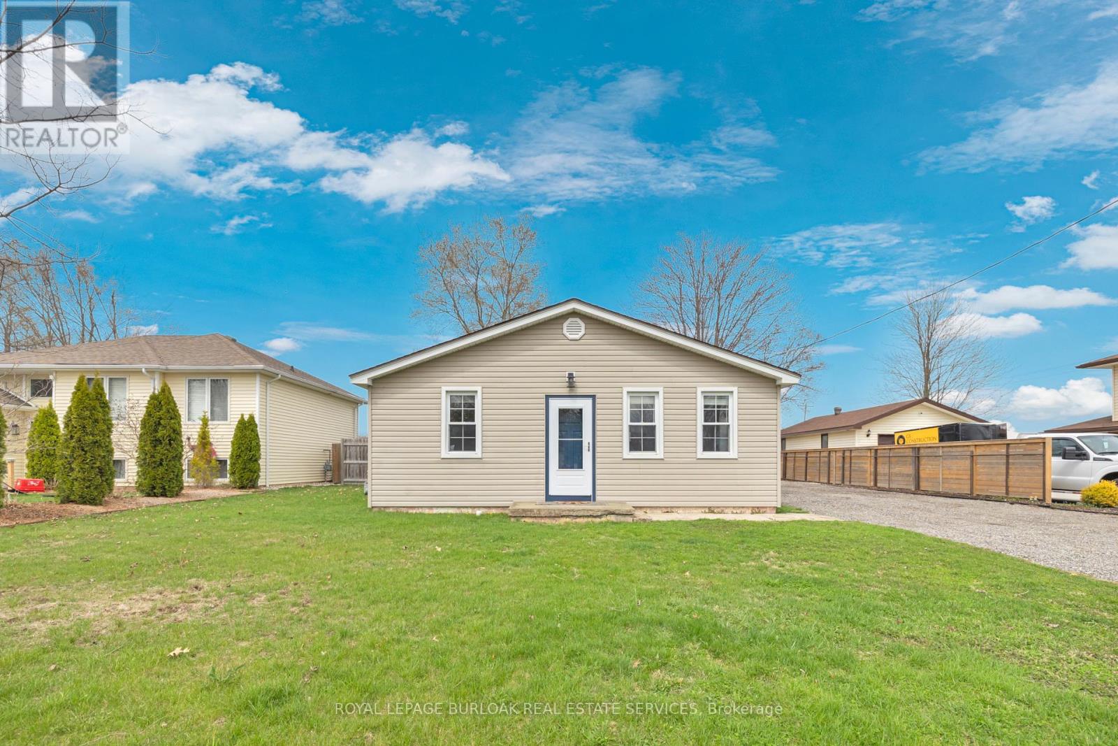 1030 Oak Avenue, Kingsville, Ontario  N9Y 3T6 - Photo 3 - X13006560