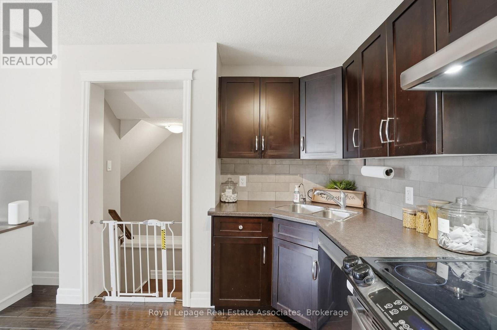 16 - 275 Old Huron Road, Kitchener, Ontario  N2R 1P9 - Photo 22 - X13006566