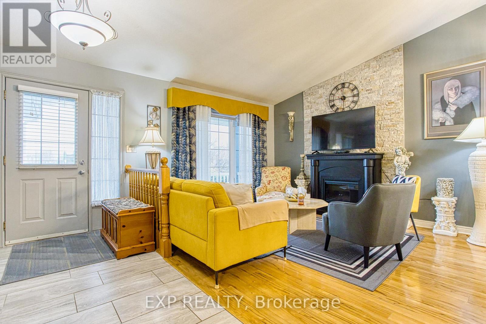 7192 Kelly Drive, Niagara Falls, Ontario  L2H 3K1 - Photo 5 - X13006624