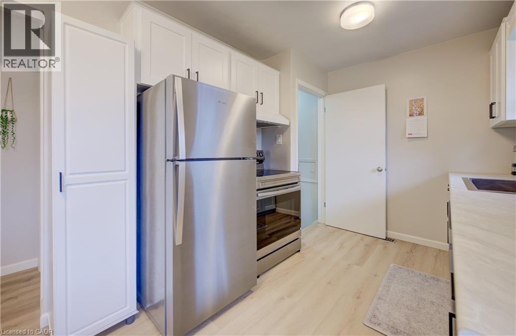 17 Hipel Avenue, Cambridge, Ontario  N3C 1W8 - Photo 14 - 40821121