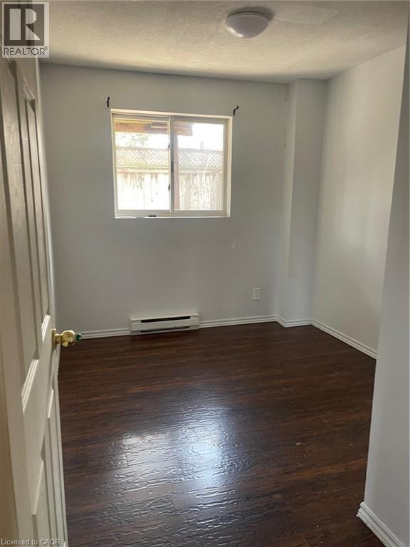 379 Holly Street Unit# 2, Waterloo, Ontario  N2L 4G5 - Photo 5 - 40820744