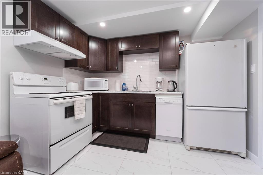 60 Austin Drive, Waterloo, Ontario  N2L 3Y4 - Photo 19 - 40817425