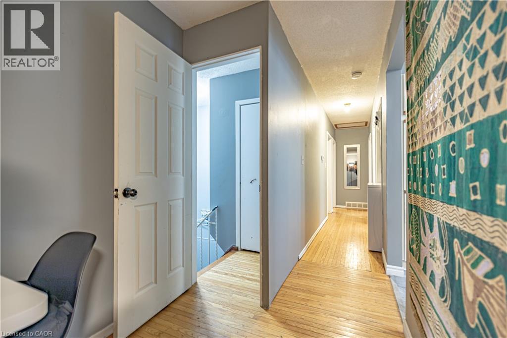 60 Austin Drive, Waterloo, Ontario  N2L 3Y4 - Photo 7 - 40817425