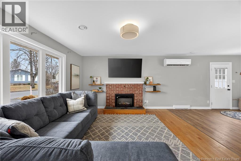 9 Parklyn Court, Fredericton, New Brunswick  E3B 2T5 - Photo 8 - NB137337