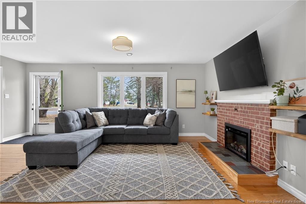 9 Parklyn Court, Fredericton, New Brunswick  E3B 2T5 - Photo 7 - NB137337