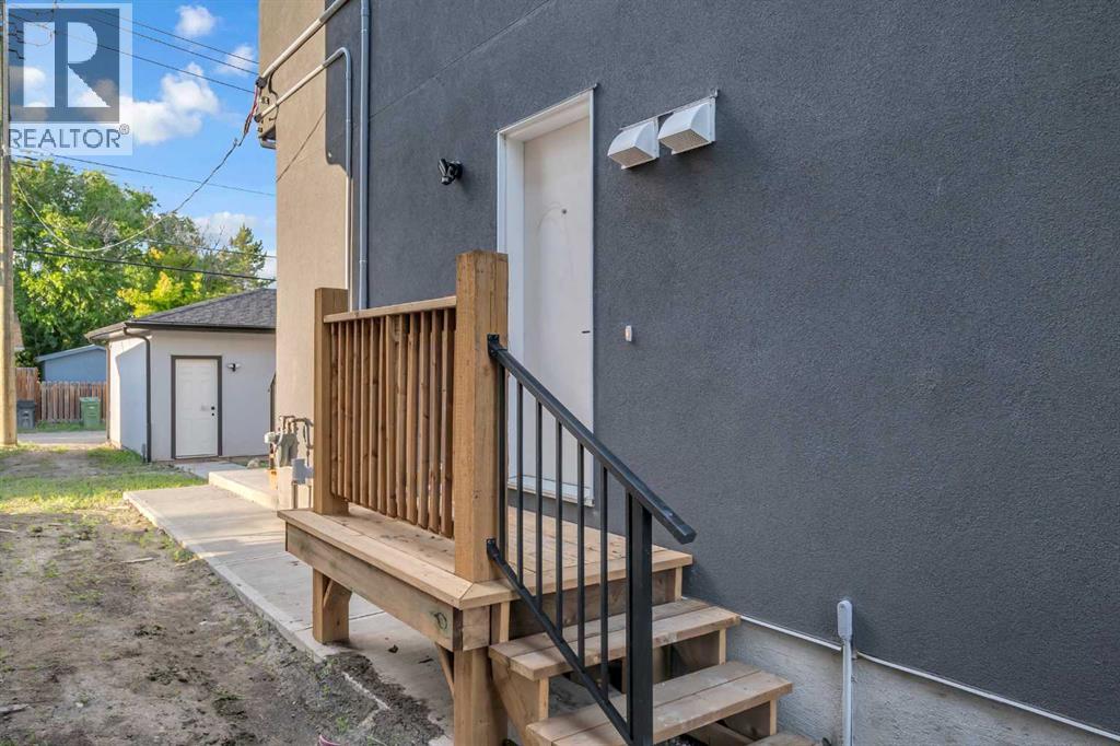 8112 & 8114 Bowness Road Nw, Calgary, Alberta  T3B 0H6 - Photo 29 - A2301410