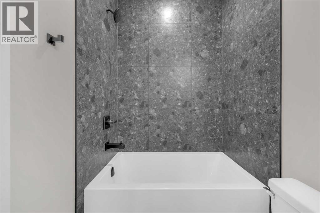 8112 & 8114 Bowness Road Nw, Calgary, Alberta  T3B 0H6 - Photo 28 - A2301410