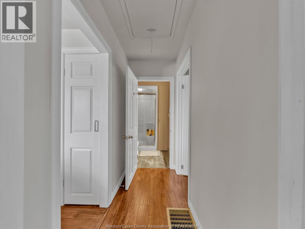 3647 Matchett, Windsor, Ontario  N9C 2A1 - Photo 20 - 26008243